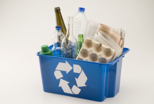 Commercial waste removal services in Charlton